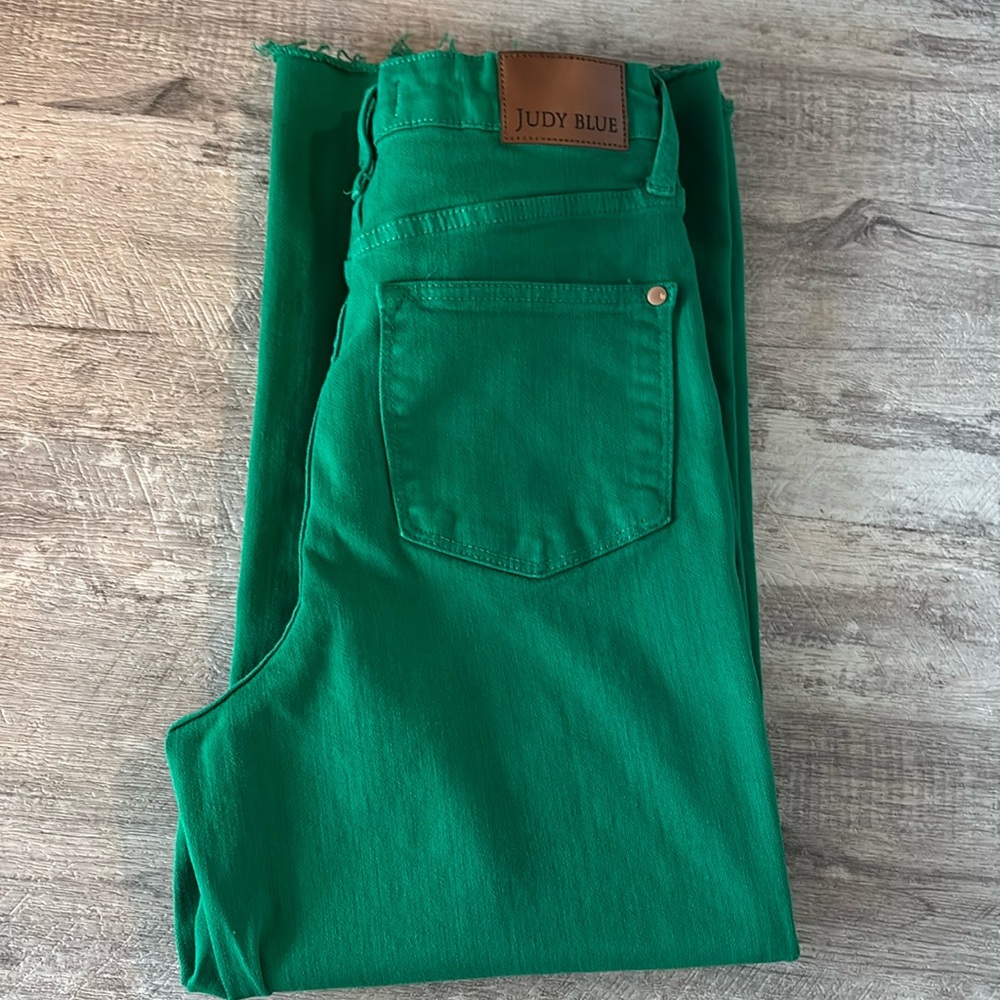 Judy Blue wide legged cropped frayed pants.